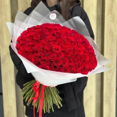 Букет из 101 красной розы (Кения) 50 см